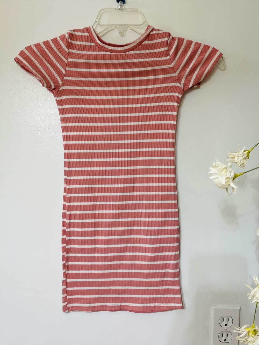 Ribbed Short-Sleeve Midi Dress in Rose Pink and White